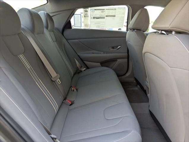 2025 Hyundai Elantra Hybrid SEL Sport