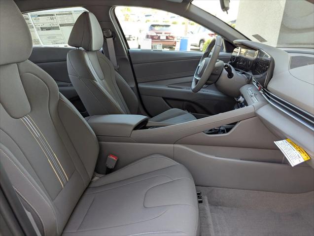 2025 Hyundai Elantra Hybrid SEL Sport