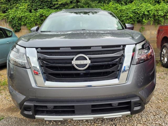 2024 Nissan Pathfinder Platinum 4WD