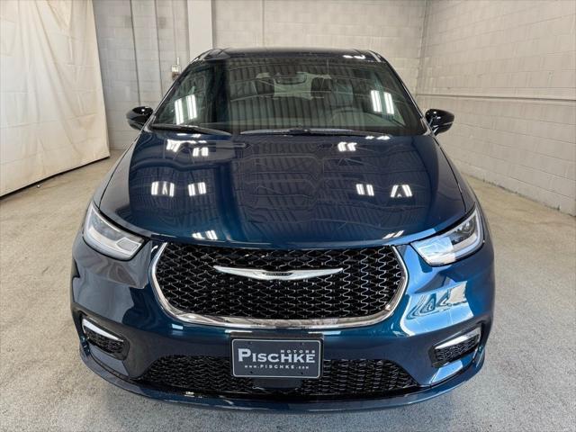 2025 Chrysler Pacifica PACIFICA SELECT AWD