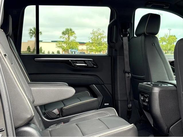 2025 Chevrolet Suburban 2WD Premier