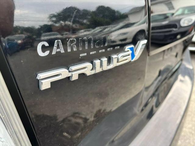 2012 Toyota Prius v Two