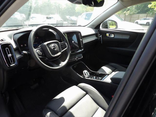 2026 Volvo XC40 B5 Plus