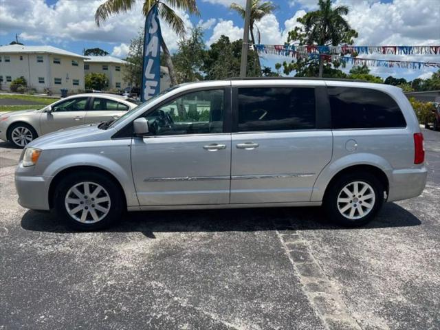 2012 Chrysler Town & Country Touring