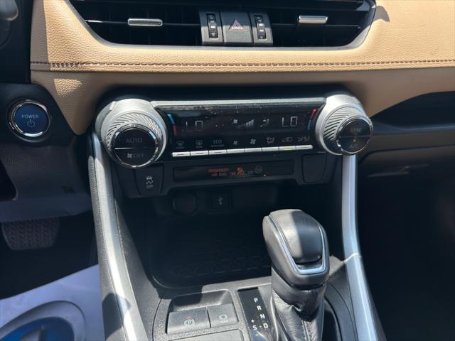 2022 Toyota RAV4 Hybrid XLE Premium