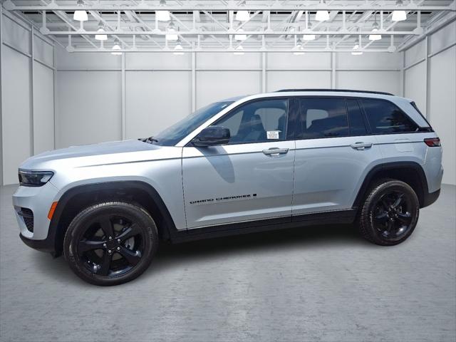 2023 Jeep Grand Cherokee Altitude 4x4