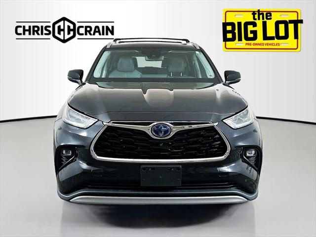 2021 Toyota Highlander Hybrid Platinum