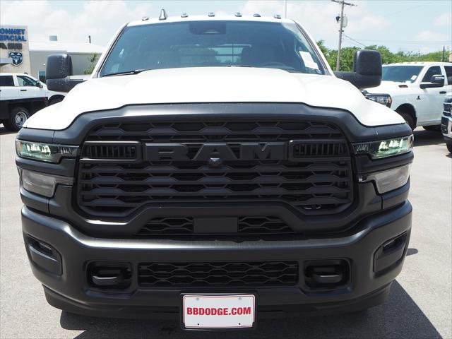 2025 RAM Ram 3500 Chassis Cab RAM 3500 TRADESMAN CREW CAB CHASSIS 4X4 60 CA