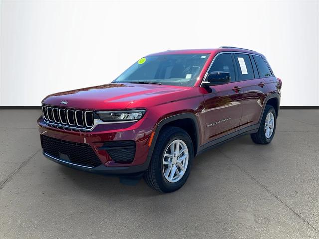 2023 Jeep Grand Cherokee Laredo X 4x4