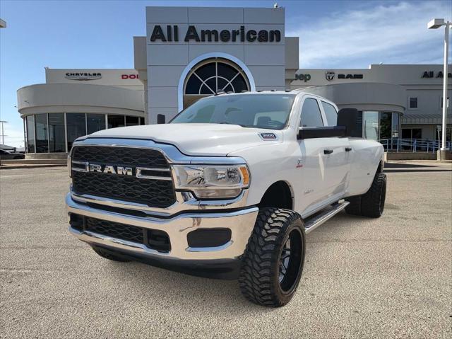 2020 RAM 3500 Tradesman Crew Cab 4x4 8 Box