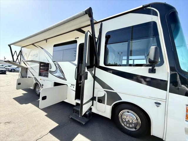 2022 Ford F-53 29S for sale in Fullerton, CA