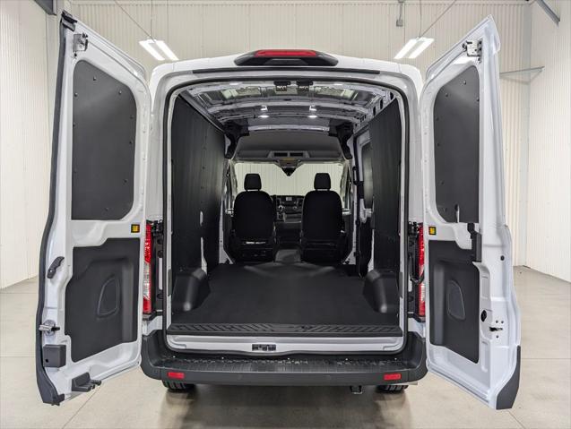 2025 Ford Transit Cargo Van Base