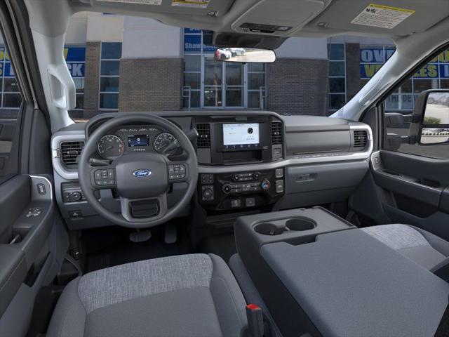 2025 Ford F-350 XLT