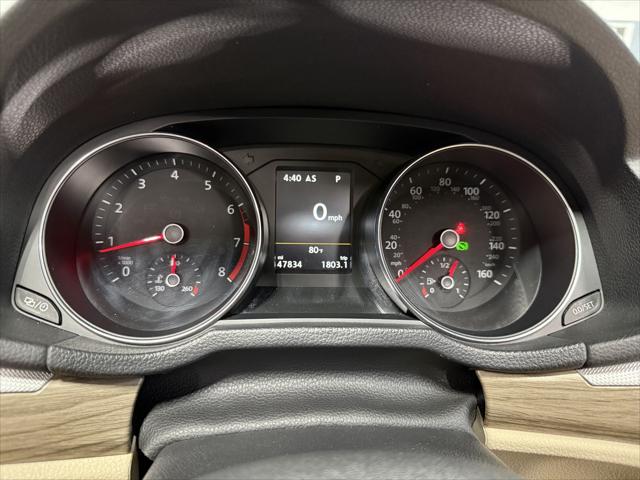 2018 Volkswagen Passat 2.0T SEL Premium