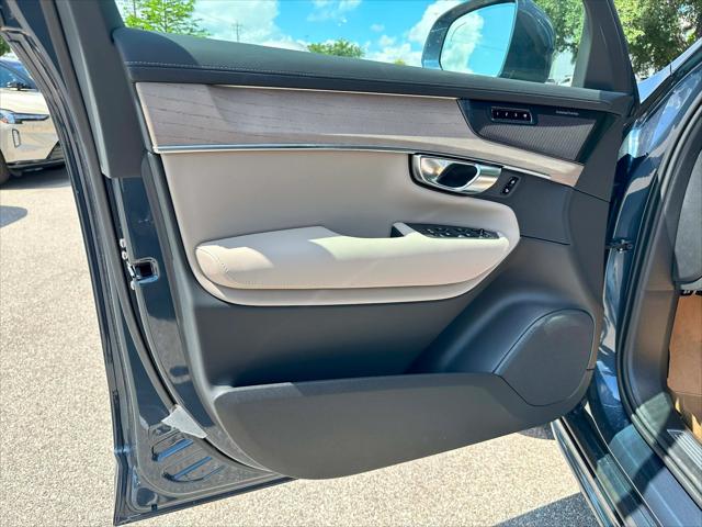 2026 Volvo XC90 Plus, B6 AWD Gas (mild hybrid), Gasoline, Bright, 7 Seats