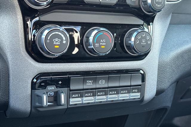 2025 Ram 4500 Chassis Tradesman/Big Horn