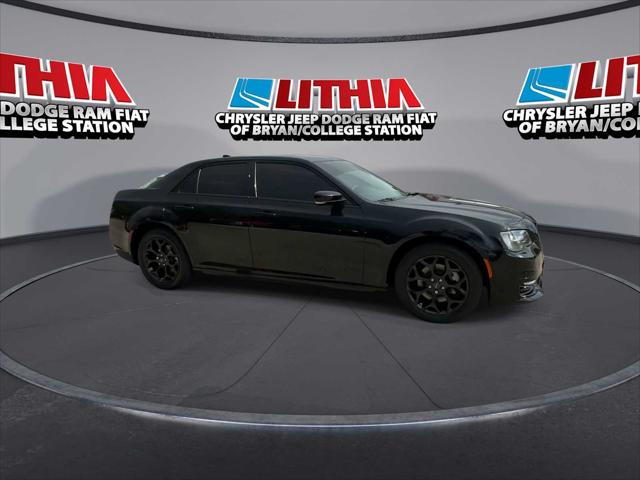 2023 Chrysler 300 Touring L AWD