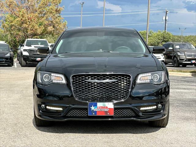 2023 Chrysler 300 Touring L AWD