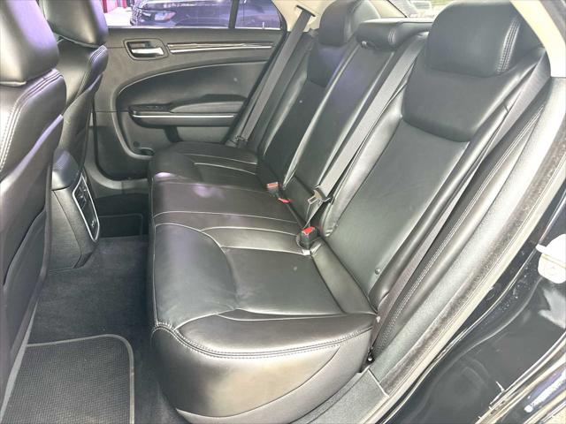 2023 Chrysler 300 Touring L AWD