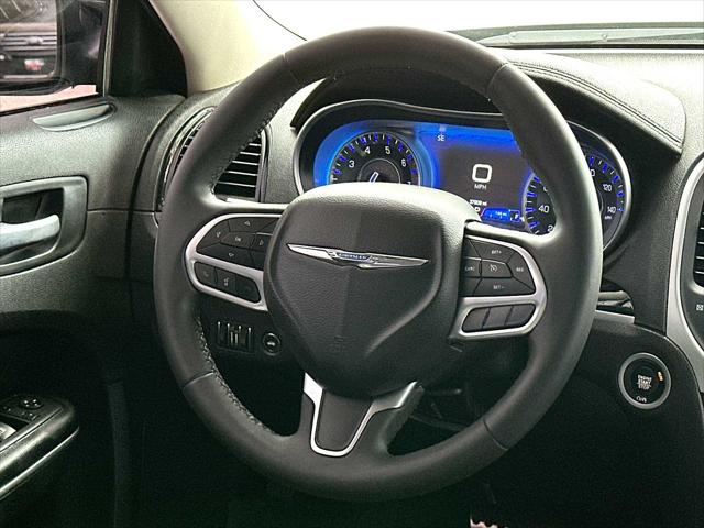 2023 Chrysler 300 Touring L AWD