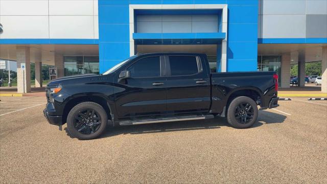 2023 Chevrolet Silverado 1500 2WD Crew Cab Short Bed Custom