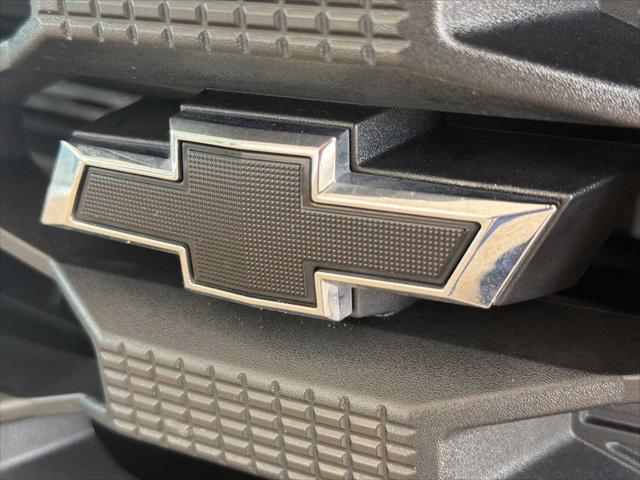 2023 Chevrolet Silverado 1500 2WD Crew Cab Short Bed Custom