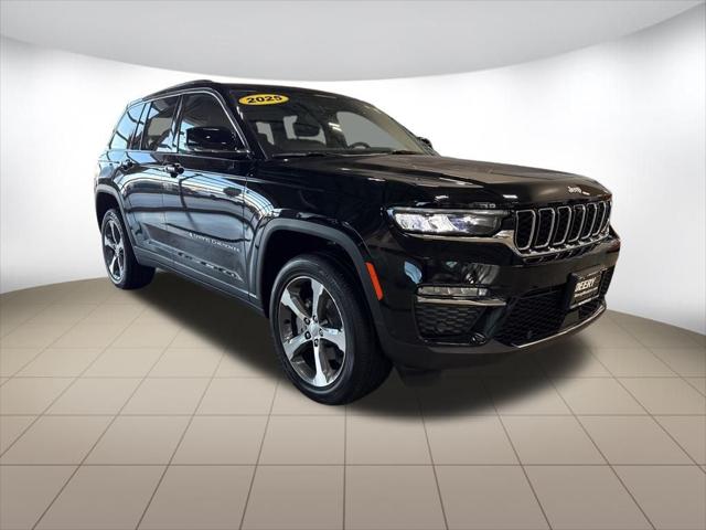 2025 Jeep Grand Cherokee GRAND CHEROKEE LIMITED 4X4 2025 Jeep Grand Cherokee GRAND CHEROKEE LIMITED 4X4