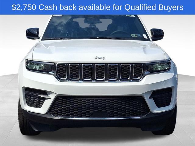 2025 Jeep Grand Cherokee GRAND CHEROKEE LAREDO 4X4