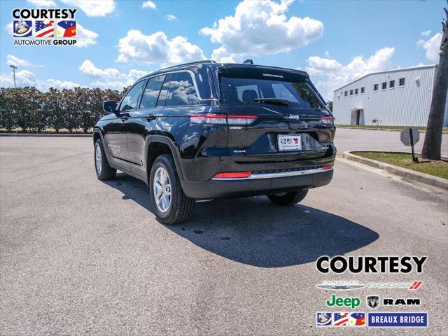 2025 Jeep Grand Cherokee GRAND CHEROKEE LAREDO X 4X4