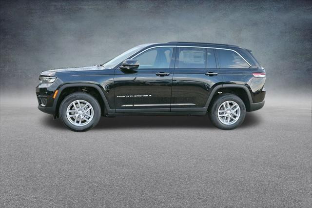 2025 Jeep Grand Cherokee GRAND CHEROKEE LAREDO X 4X2