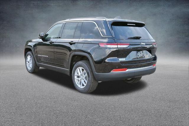 2025 Jeep Grand Cherokee GRAND CHEROKEE LAREDO X 4X2