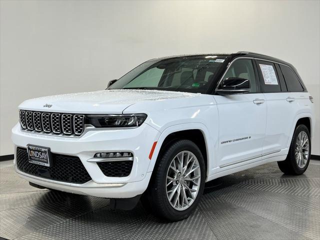 2022 Jeep Grand Cherokee Summit 4x4