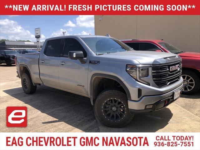 2023 GMC Sierra 1500 4WD Crew Cab Standard Box AT4