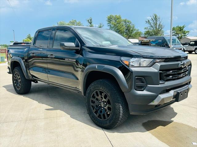 2023 Chevrolet Colorado 4WD Crew Cab Short Box Trail Boss