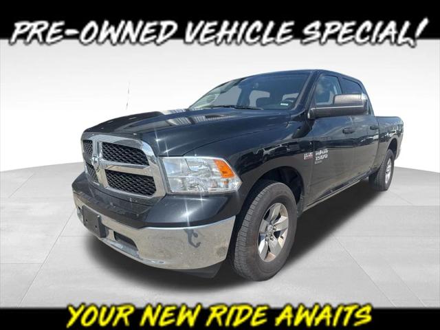 2023 RAM 1500 Classic SLT Crew Cab 4x4 64 Box