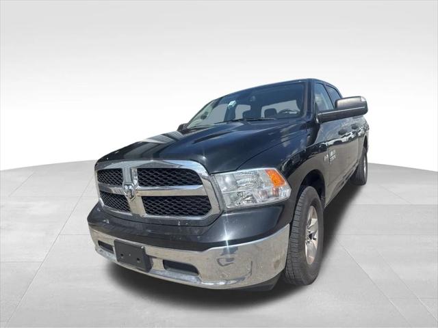 2023 RAM 1500 Classic SLT Crew Cab 4x4 64 Box