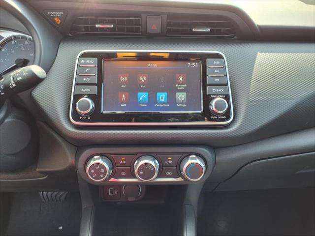 2025 Nissan Kicks S