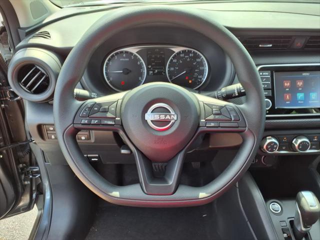 2025 Nissan Kicks S