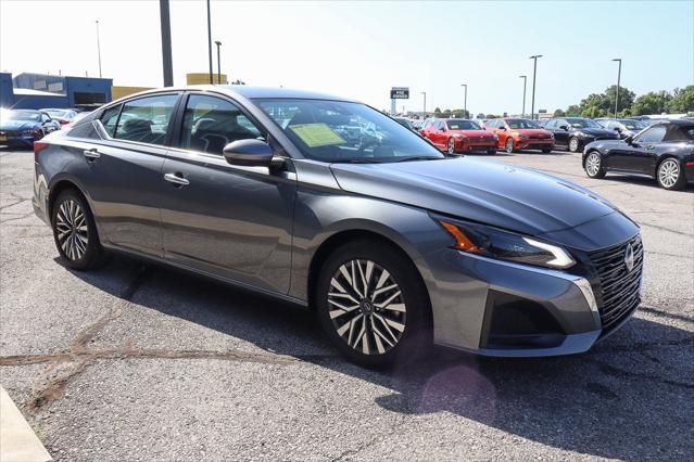 2023 Nissan Altima SV FWD