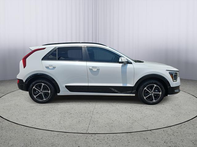 2023 Kia Niro SX