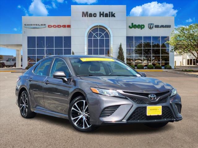 2020 Toyota Camry SE