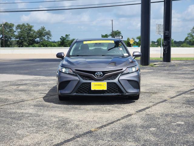 2020 Toyota Camry SE