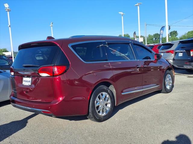 2020 Chrysler Pacifica Touring L