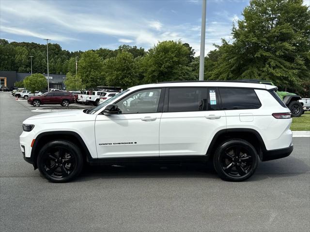 2023 Jeep Grand Cherokee L Altitude 4x2