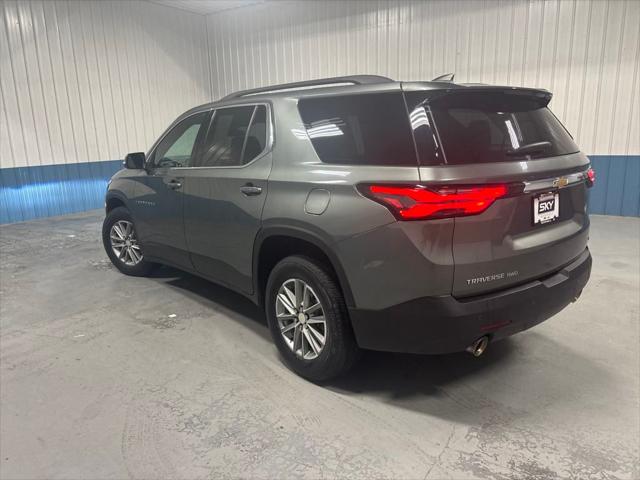 2022 Chevrolet Traverse AWD LT Leather