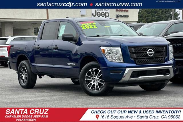 2022 Nissan TITAN Crew Cab SV 4x4