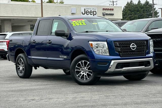 2022 Nissan TITAN Crew Cab SV 4x4