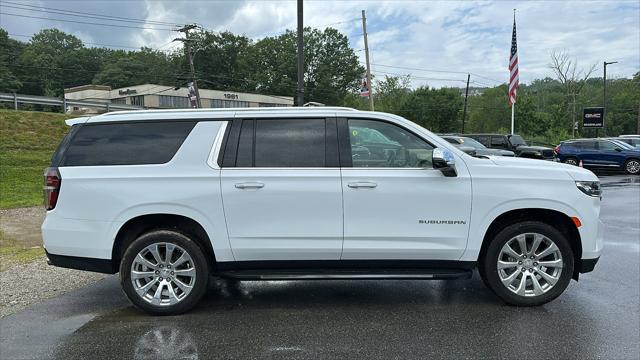 2023 Chevrolet Suburban 4WD Premier
