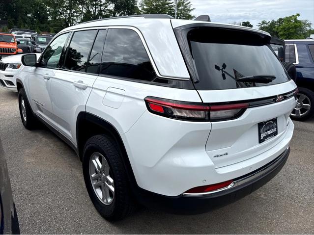2023 Jeep Grand Cherokee Laredo 4x4