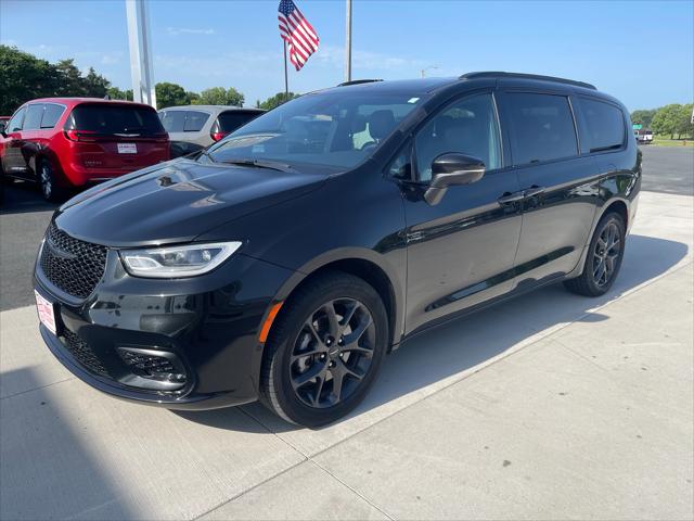 2023 Chrysler Pacifica Touring L AWD